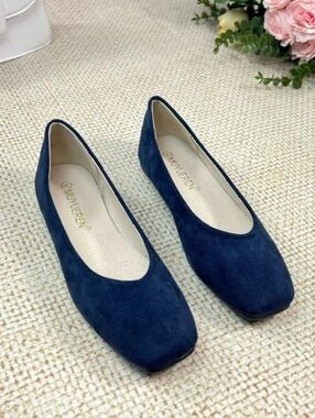 NEW! Women’s Navy Ballet Flats Sz 6